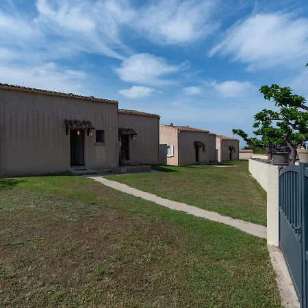 La Pinede- 6 Pers- By Interhome